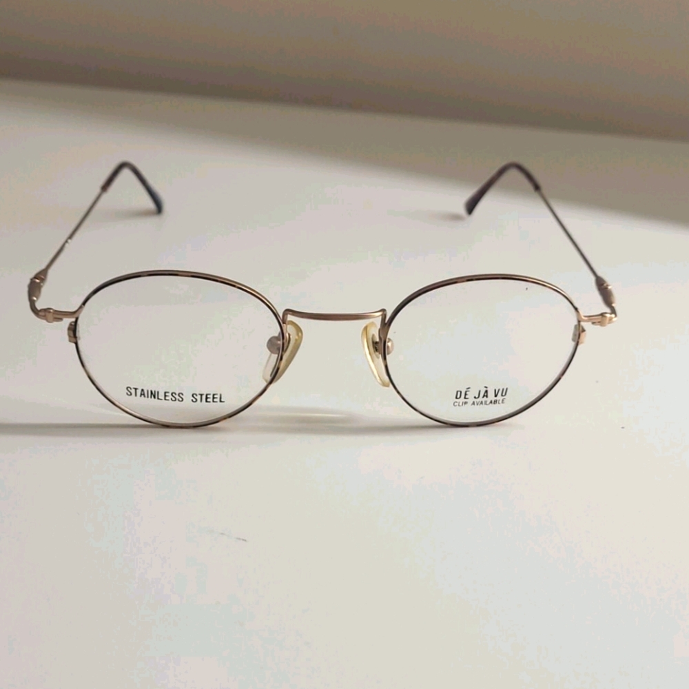 New Vintage De Ja Vu eyeglasses frame